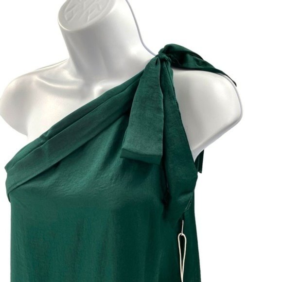 Petal & Pup | NEW Maryanne One Shoulder Satin Top in Hunter Green Size S - Picture 5 of 11